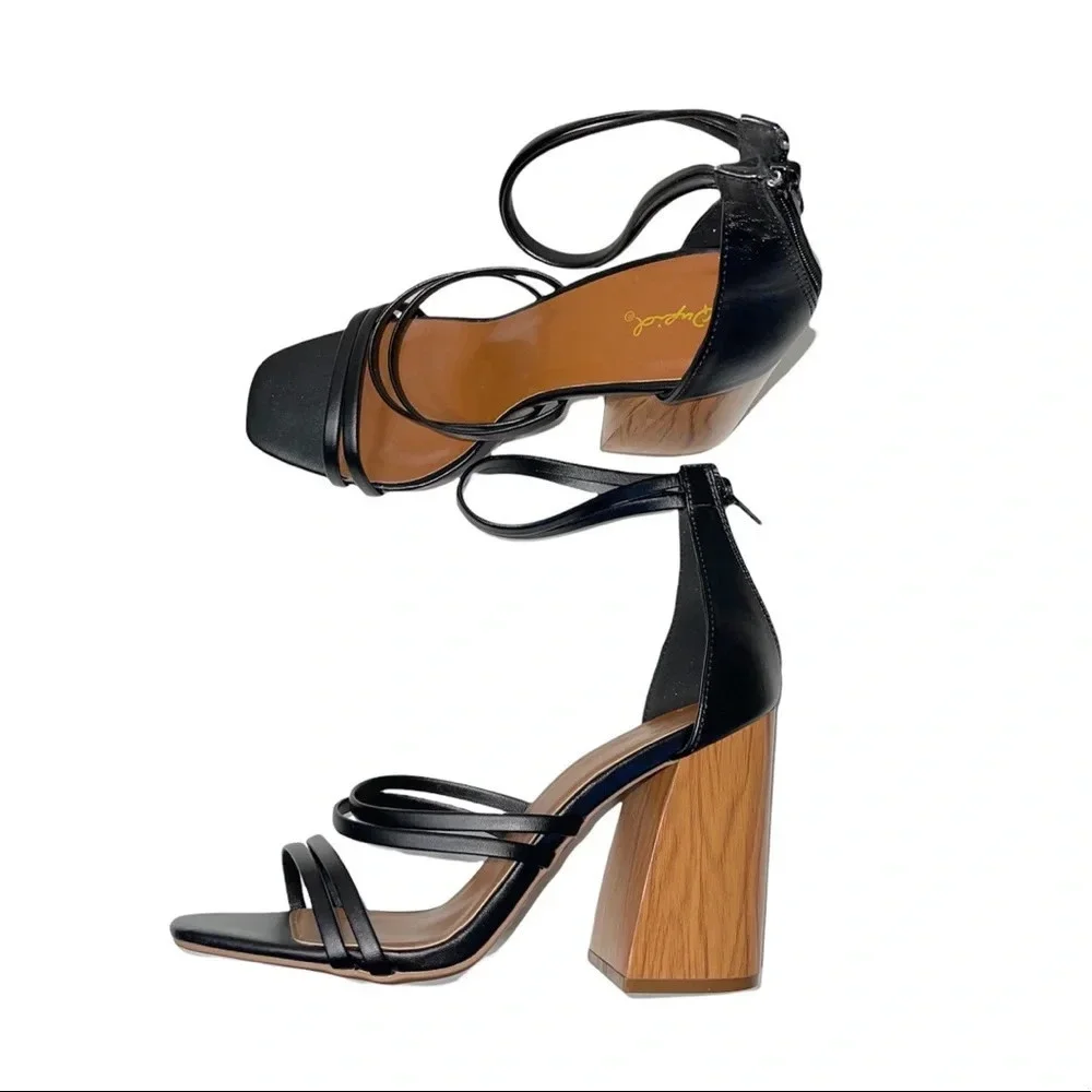 Qupid Black Square Toe Strappy 5” Wooden Block Heel Sandals 10 Women’s